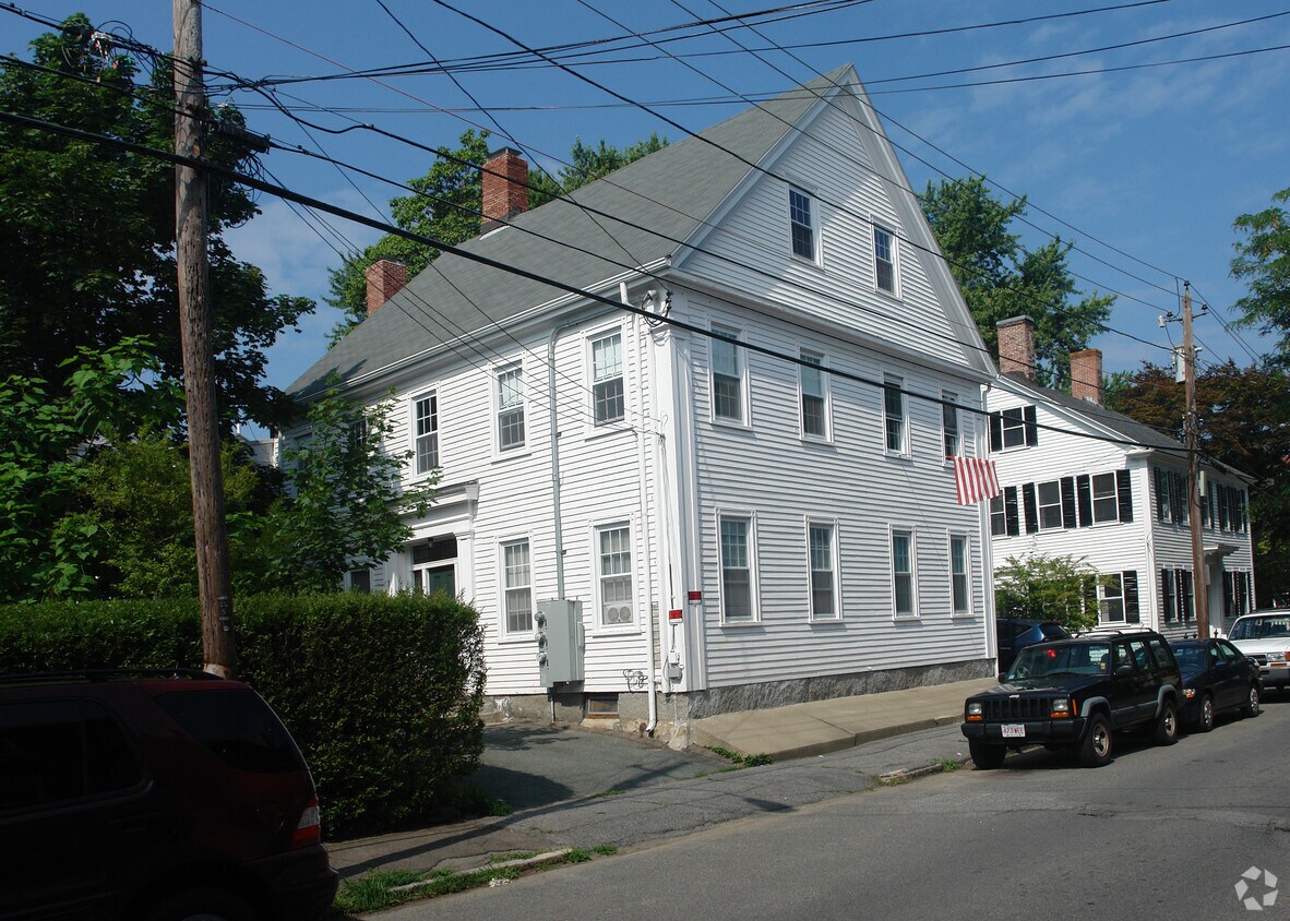 46 Middle St, Newburyport, MA 01950 Apartments in Newburyport, MA
