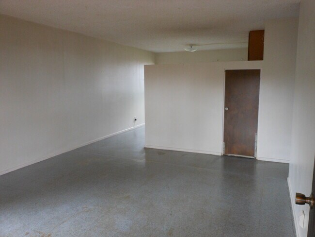 Building Photo - 1299 Hooli Cir