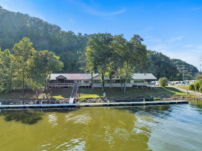 Building Photo - 147 Crockett Hls Ln