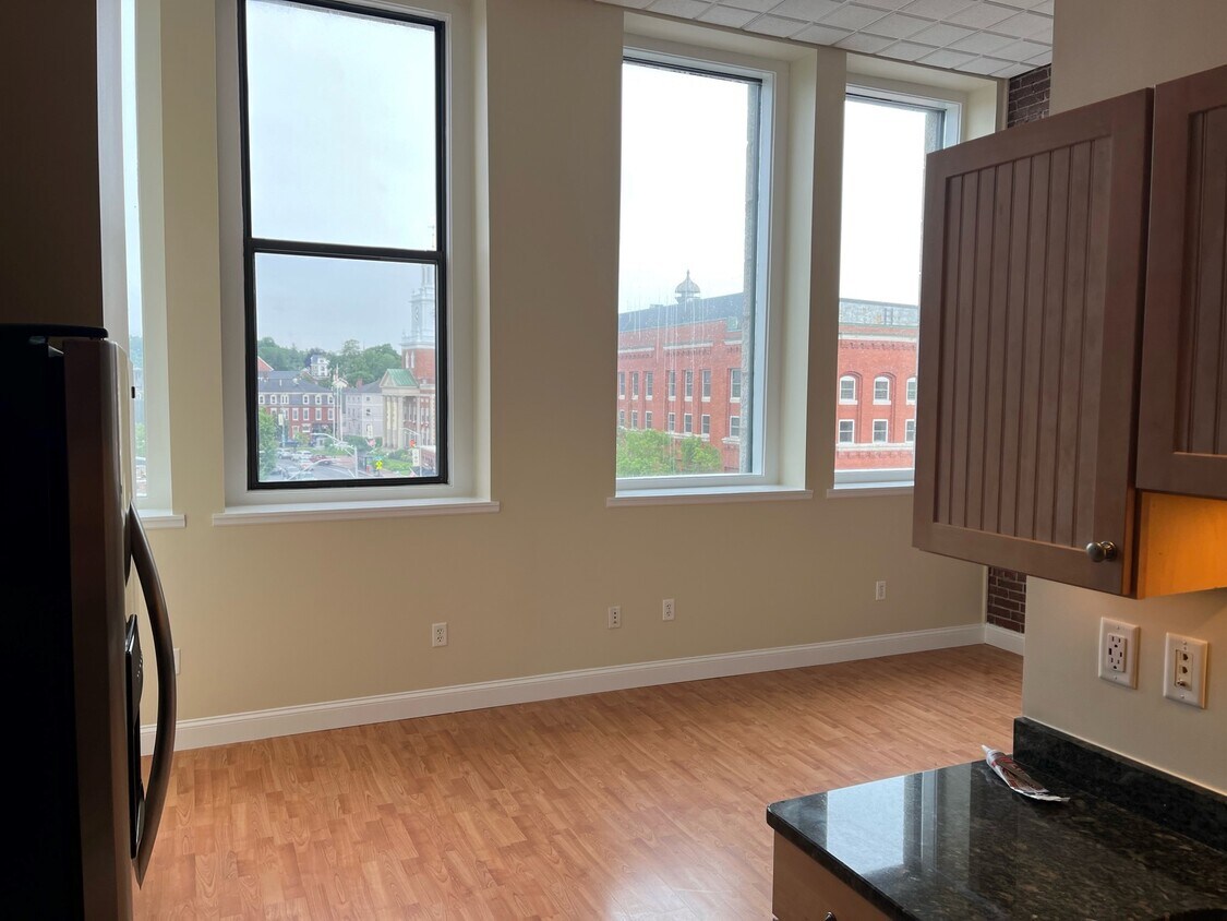 340 Central, LLC Apartments in Dover, NH