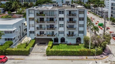 Building Photo - 1580 West Dr