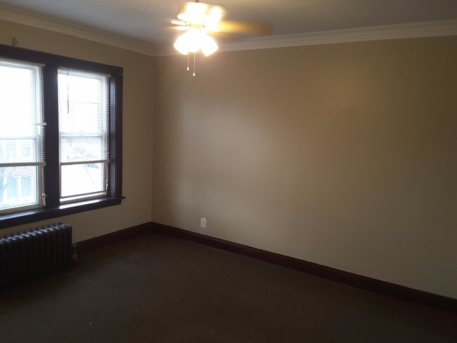 Building Photo - 2854 W 65th St