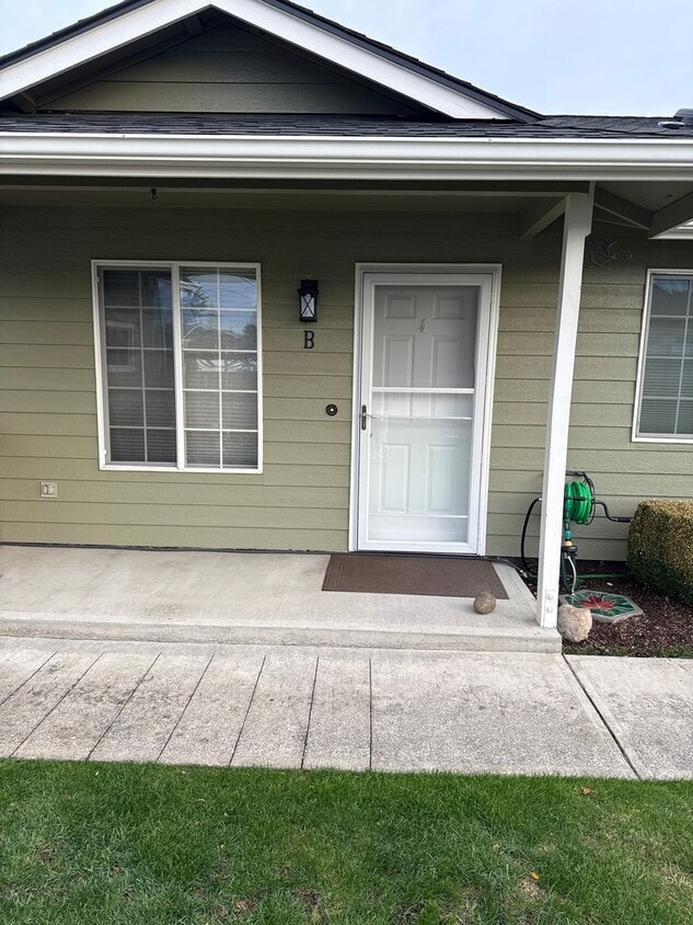 Foto principal - Great 55+ Condo