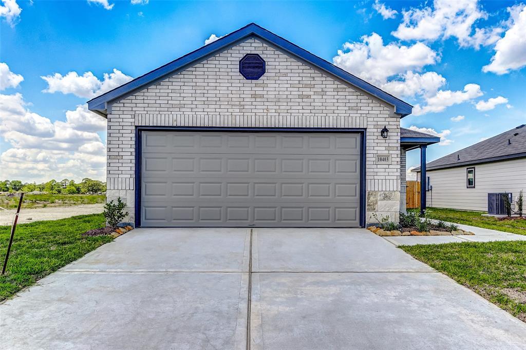 10403 Meadow Saffron Dr, Houston, TX 77016 House for Rent in Houston