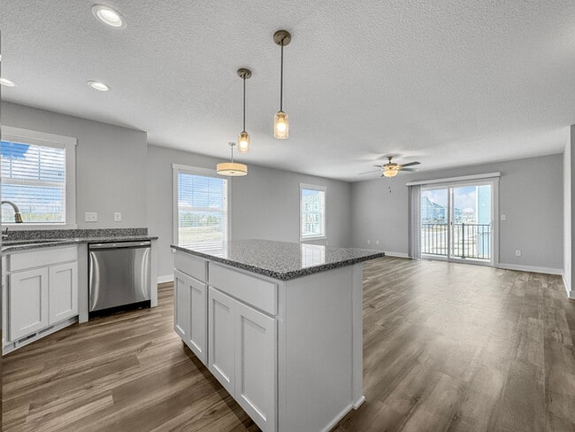 Building Photo - 2513 NW Penny Ln