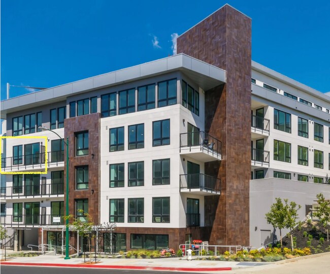 2019 construction - 1605 Riviera Ave