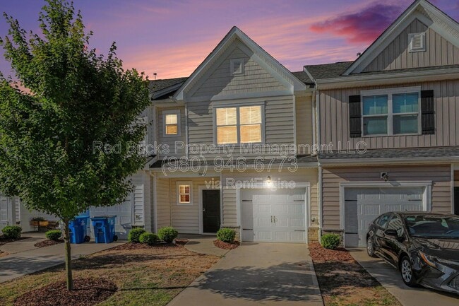 Building Photo - 3805 Yorkshire Pl