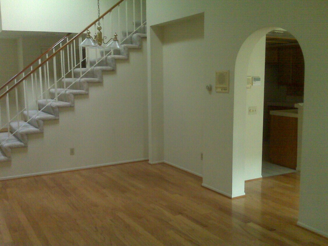 Foto principal - 16807 Camden Ln