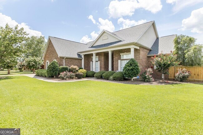 Building Photo - 116 Magnolia Hill Rd