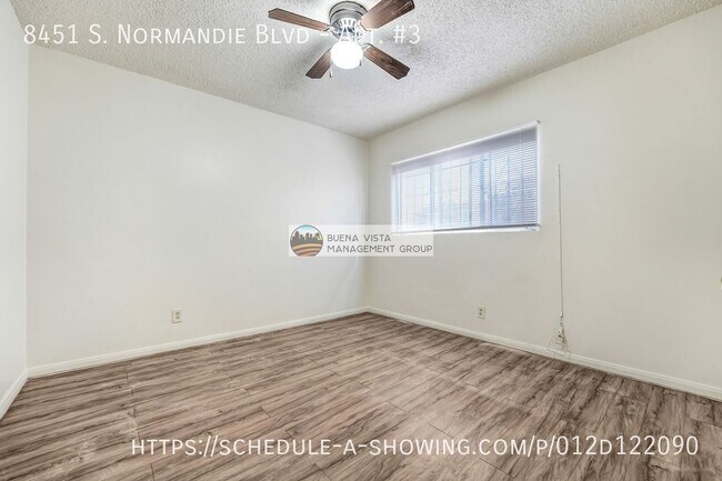 Foto del edificio - 8451 Normandie Ave