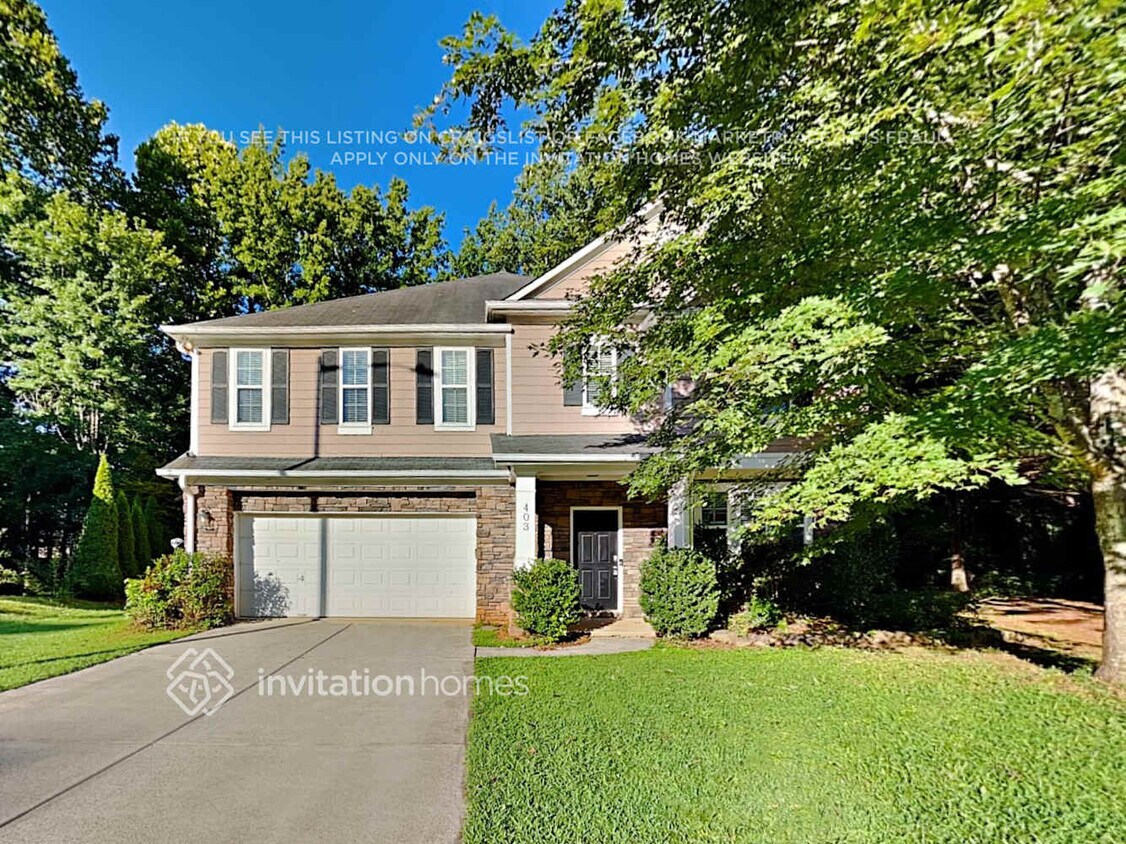 Foto principal - 403 Howell Crossing