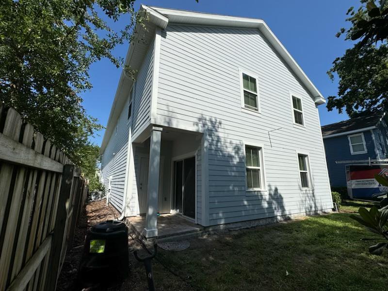 Foto del edificio - 2619 S Brown Ave