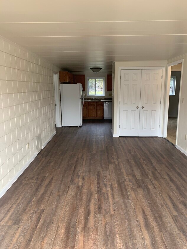 437 College Ave Unit 4A, Greensburg, PA 15601 Apartments in