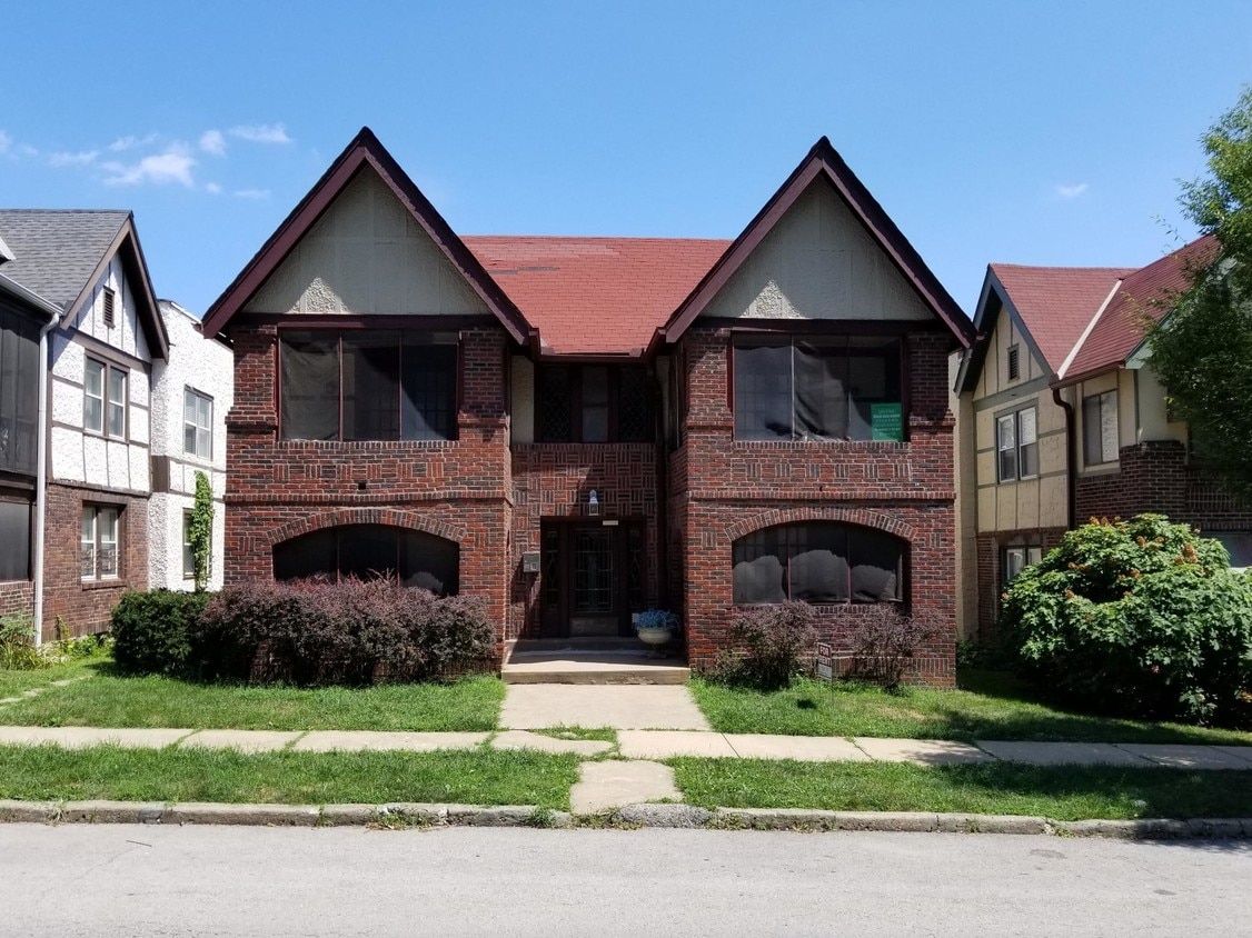 Primary Photo - 5009 Wyandotte St