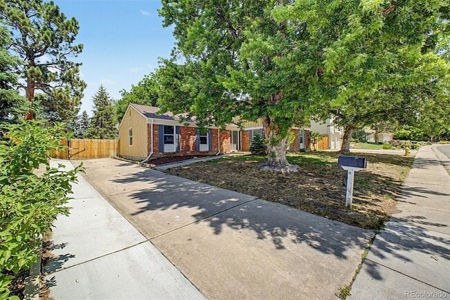 Building Photo - 11467 E Amherst Cir S