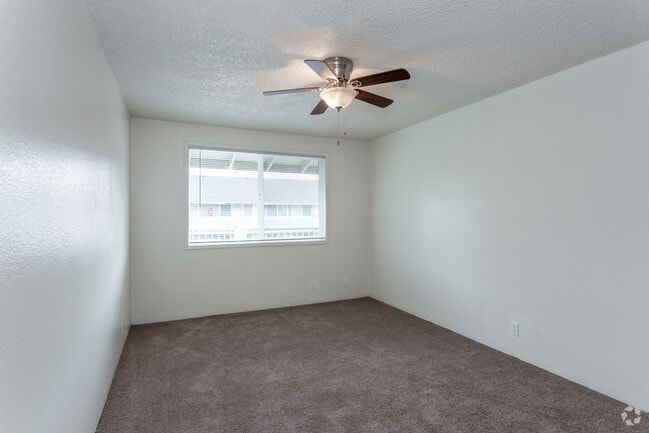1BR, 1BA - 566 SF - M Street Apartments