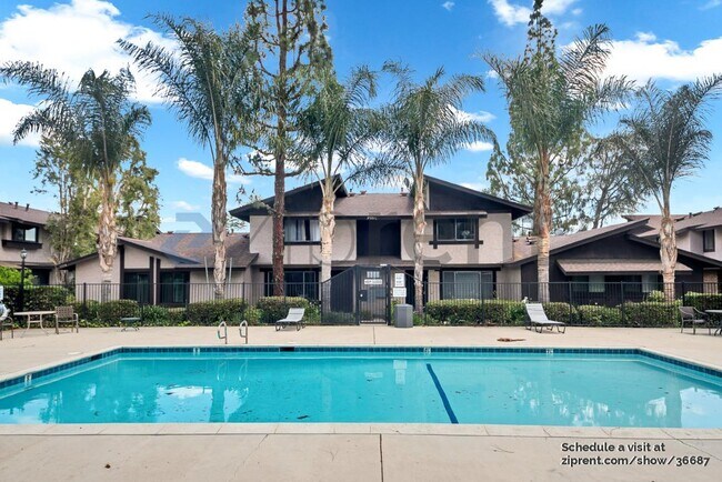 Foto del edificio - 7552 Corbin Ave