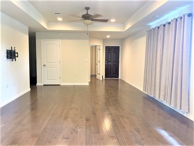 Building Photo - 356 Brenham Pass