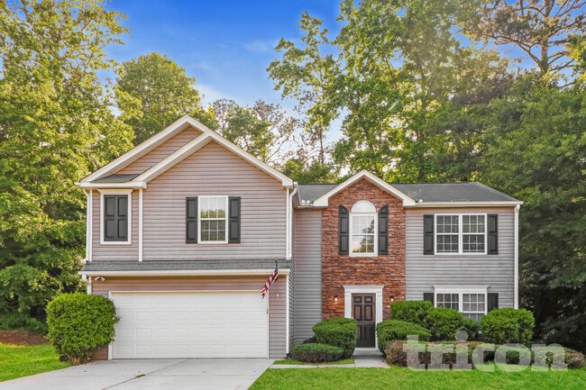 Building Photo - 156 Bridgestone Ln