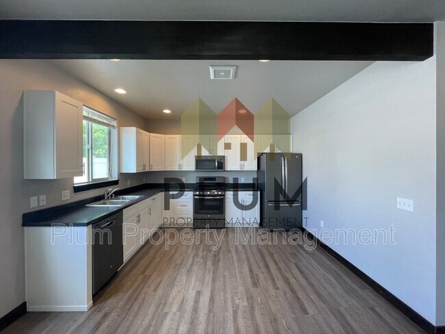 Building Photo - 2312 Aspen Grv Lp