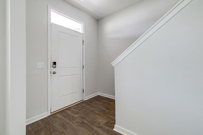 Foto del edificio - 5 Bed Executive Home Ready Now - Like New ...