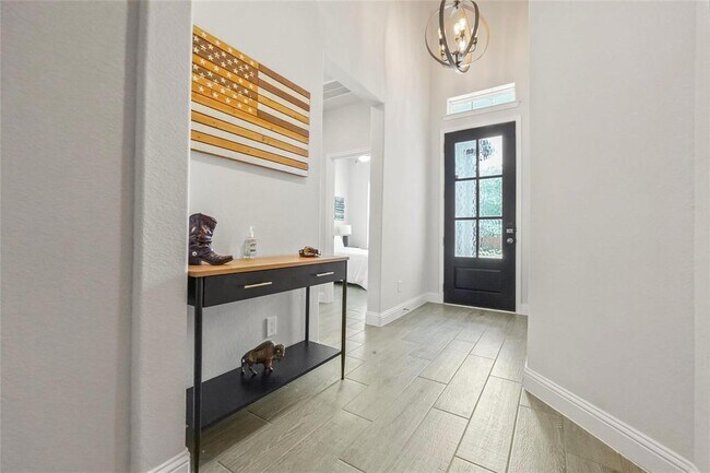 Foto del edificio - 7315 Honey Creek Ln
