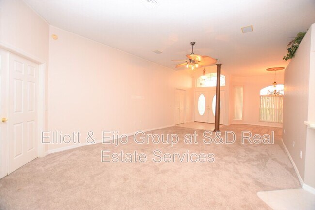 Foto del edificio - 6831 Hermitage Dr