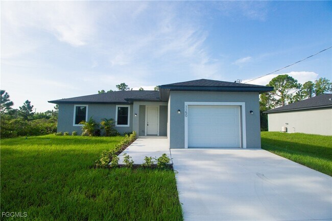 Building Photo - 1150 Darling St E