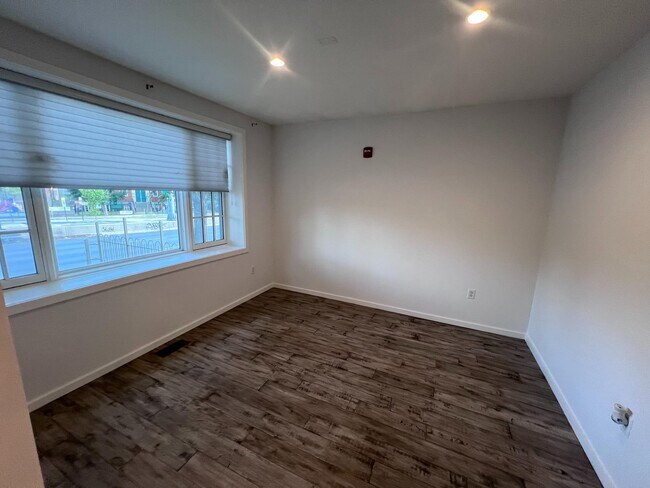 Foto del edificio - 125 New York Ave NW