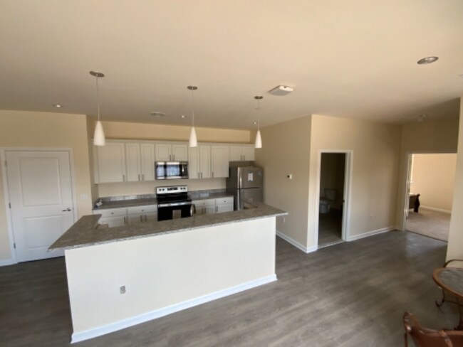 192 Erie Blvd photo'