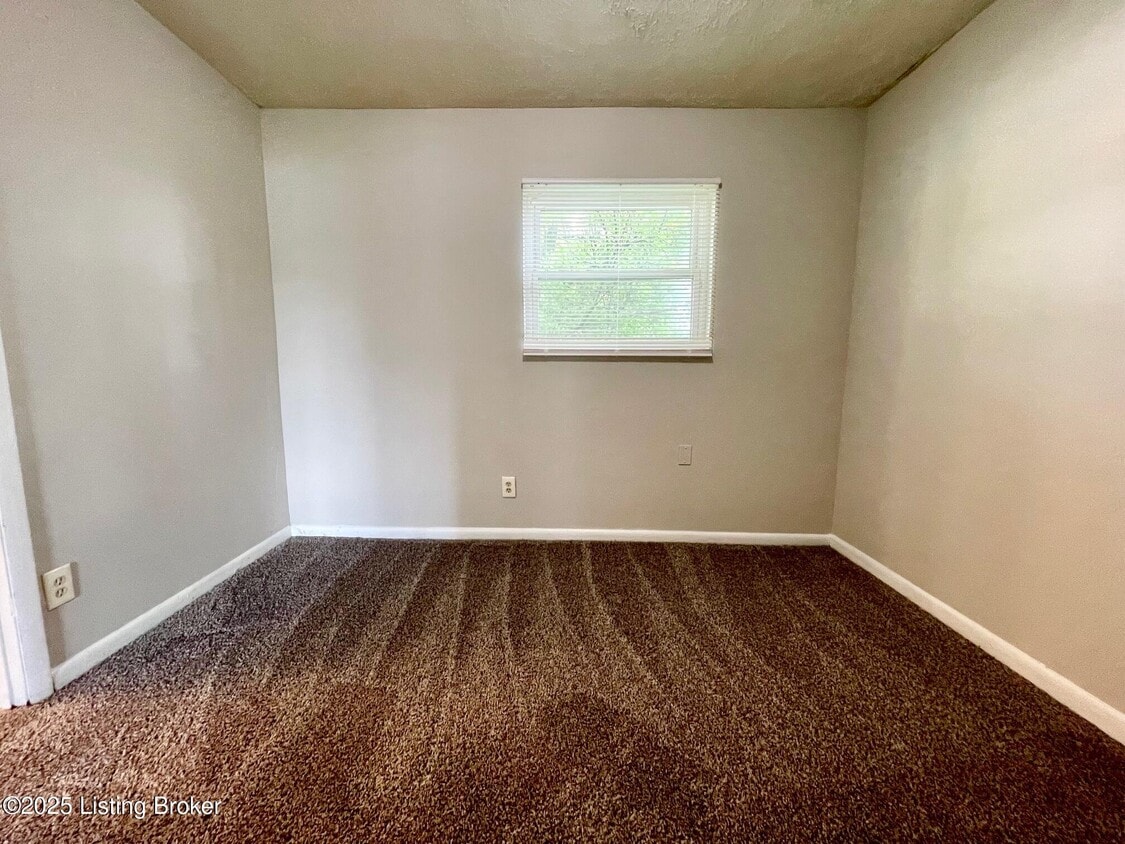 Building Photo - 4143 Hillview Ave