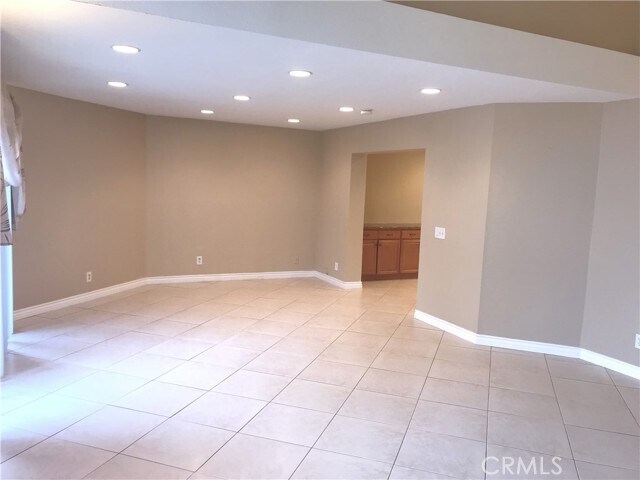 Building Photo - 25096 Sanoria St