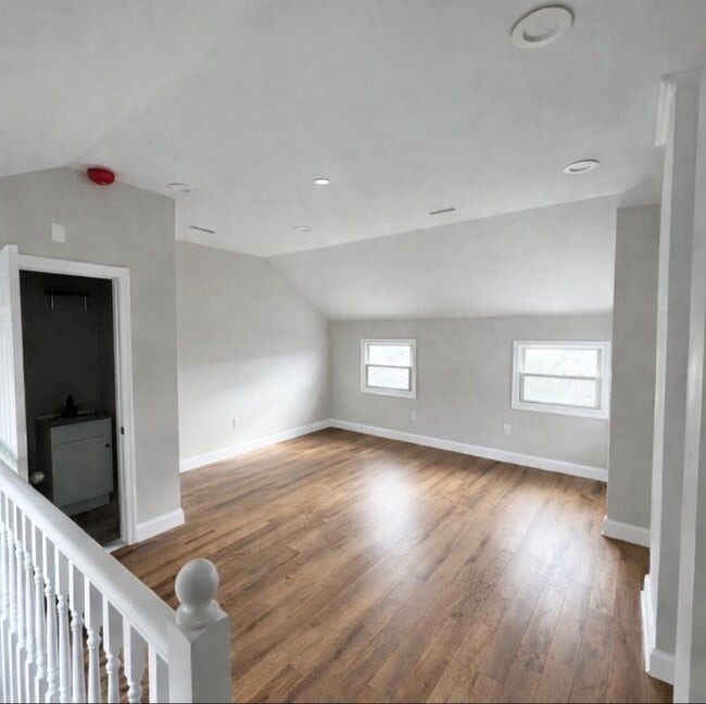 Photo - 804 S Darby St Townhome