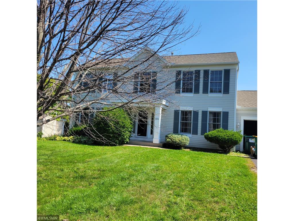 Foto principal - 3243 White Oaks Ln