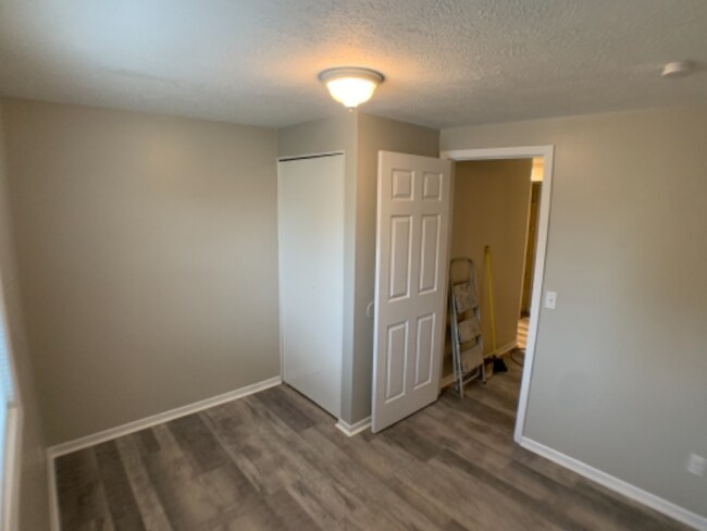 Foto del edificio - 3233 Hewitt Ave NW