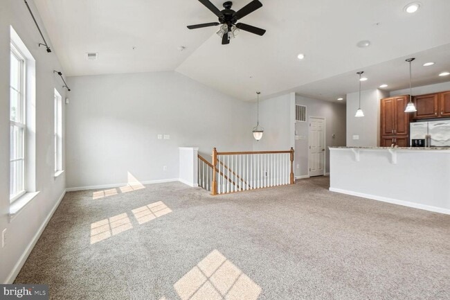 Building Photo - 5614 Virginia Ln