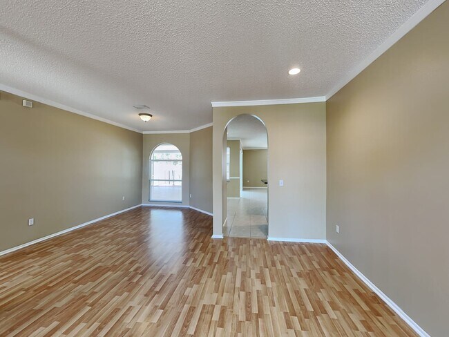 Building Photo - 11546 Glenmont Dr