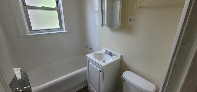 Building Photo - 7710 S South Shore Dr