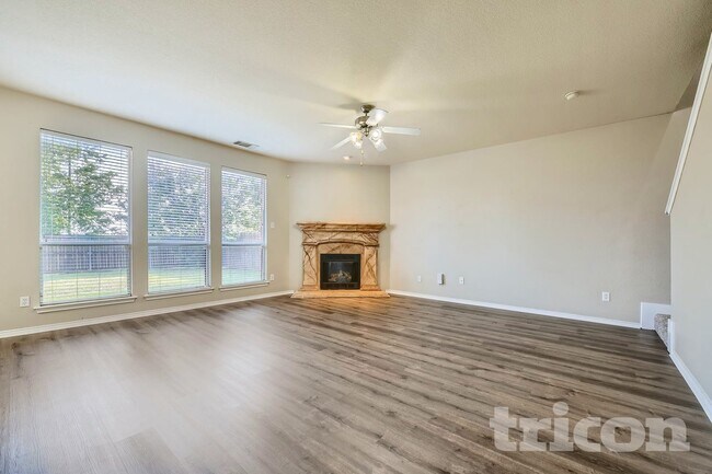 Foto del edificio - 9705 Gallatin Ln