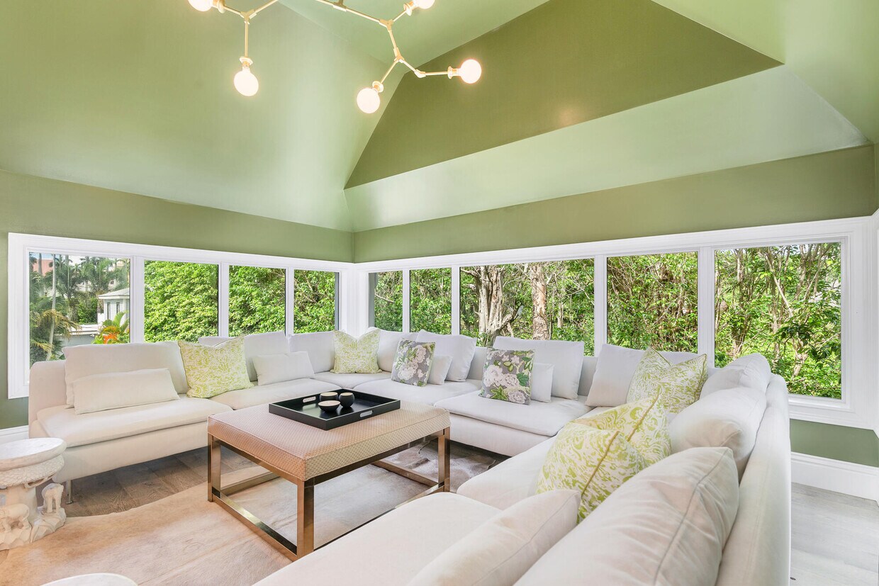 Foto principal - 443 Seaview Ave