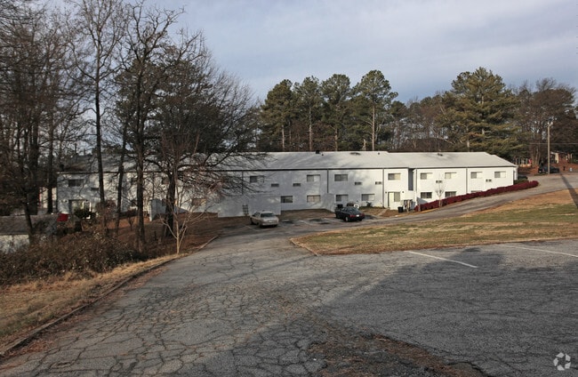 Ridgecrest Apartments - Lockheed Square Apartments