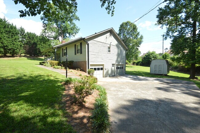 Foto del edificio - 3635 old stilesboro rd