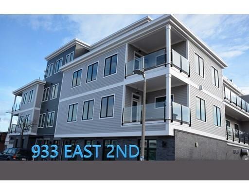 Foto principal - 933 E 2nd St