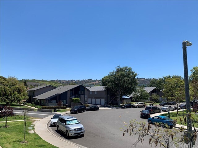 Foto del edificio - 810 Silver Fir Rd