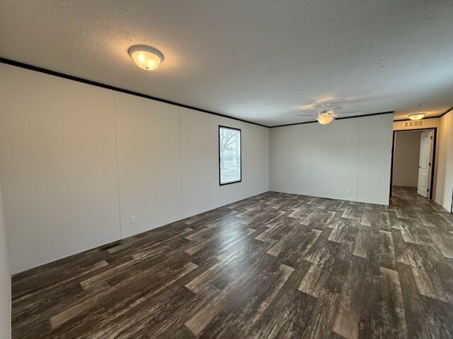 Building Photo - 38112 Ducharme Dr