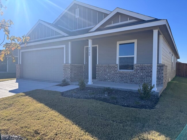 Foto del edificio - 5900 Crystal Water Wy