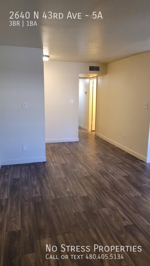 Foto del edificio - 3 Bed Ground Level Condo off 43rd Ave and ...