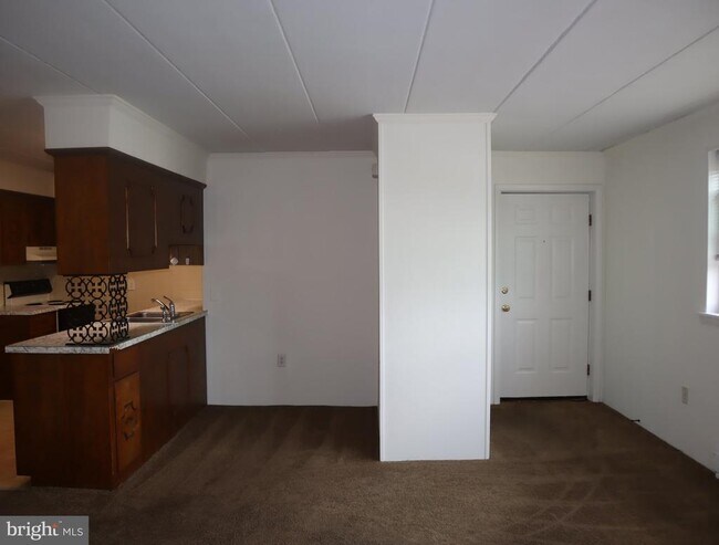 Foto del edificio - 319 Camden Ave