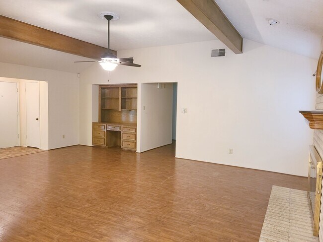 Foto del edificio - 14814 Earlswood Dr