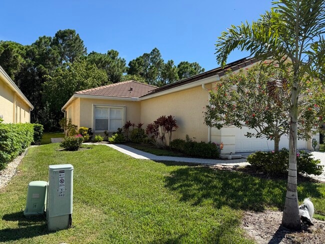Foto del edificio - 560 SW Indian Key Dr